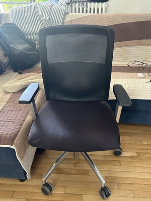 Luxy office chair