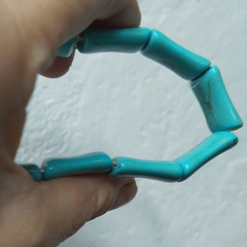 Howlite stone bracelet turquoise color like new