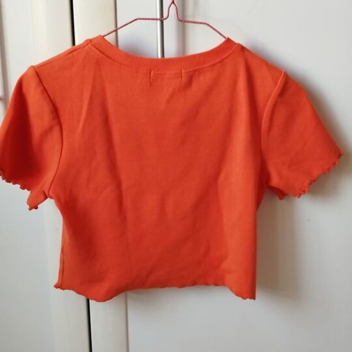 Orange crop top t-shirt size XS like new