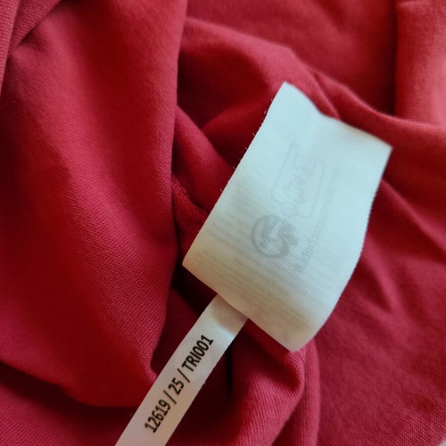 Hey Teacher Artist T-Shirt new, size M, light red