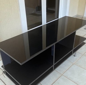 Έπιπλο τηλεόρασης (1,40cm x 0,47cm x 0,63cm)