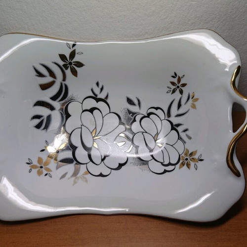Porcelain serving dish like new