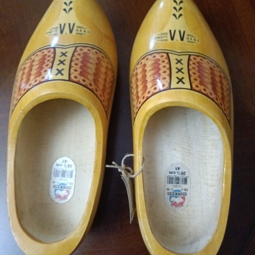 Dutch wooden shoes new