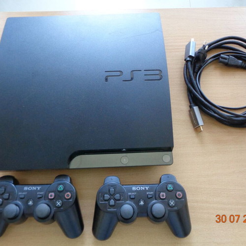 Sony PlayStation 3 Slim CECH-2004B 320GB like new with 2 games