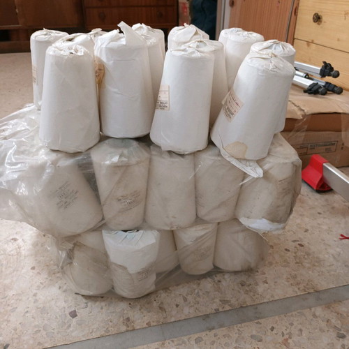 Brillant White Thread Cone No 173 new
