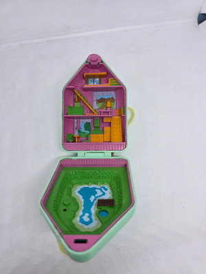 Polly Pocket used