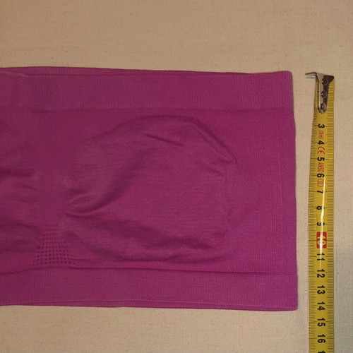Women's latex bustier like new, pink strapless without padding