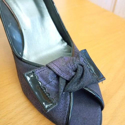 Purple bow pumps new, size 38, genuine leather