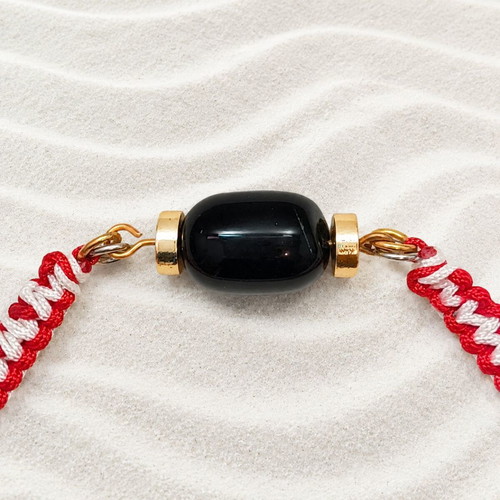 Handmade macrame martaki bracelet with onyx and hematite new, black and red