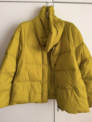 Benetton jacket like new, green, down-filled