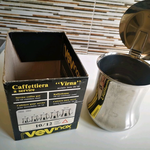 Metal serving coffee pot like new