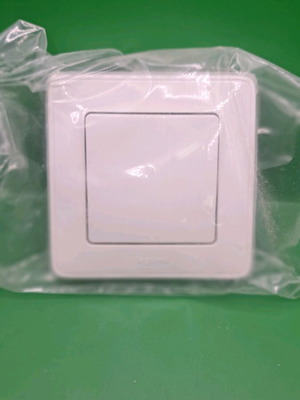 Legrand Ale Retour switch new, pack of 10