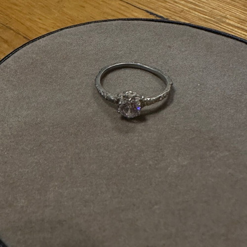 Silver solitaire ring like new FO