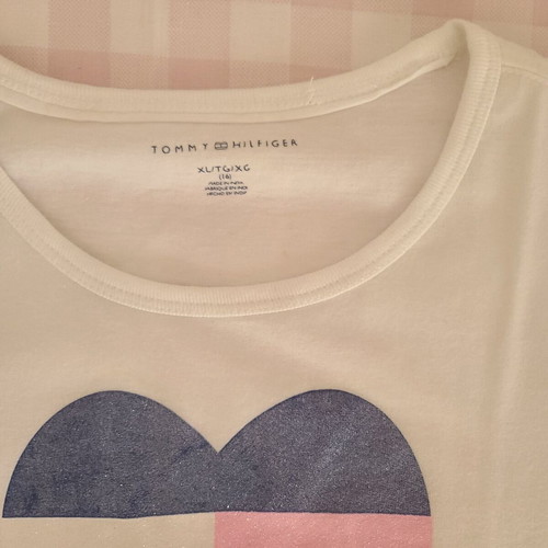 Tommy Hilfiger girls' white T-shirt new, size XL