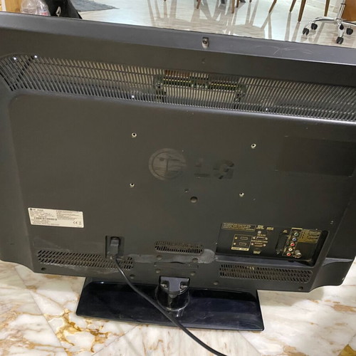 LG 32-inch TV