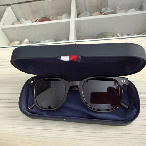 Tommy Hilfiger sunglasses, brown