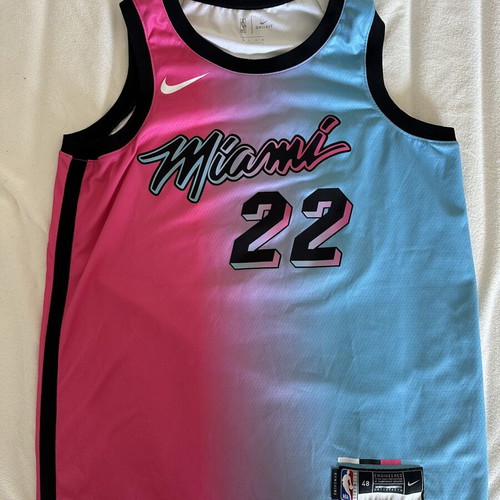 Miami Heat Jimmy Butler Jersey like new, 2020-2021 season, size Large