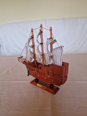 Souvenir ship new