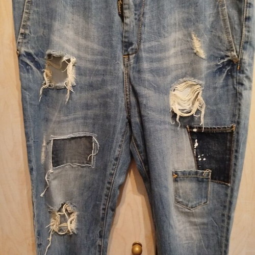 Vagrancy blue rip jeans like new, size M