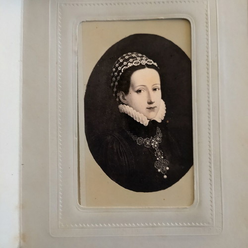 Victorian photo album antique 1870 with 25 historic photographs, like new