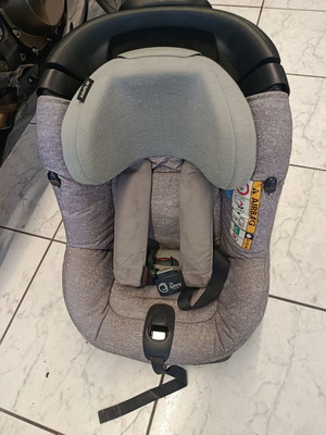 Car seat for baby used, fully functional