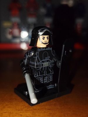Imperial Security Trooper Lego minifigure with accessories