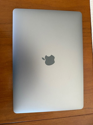Apple MacBook Pro 13” 2019 Intel Core i7 8GB RAM 128GB SSD like new