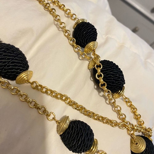 Double long necklace like new, gold tone with black knots