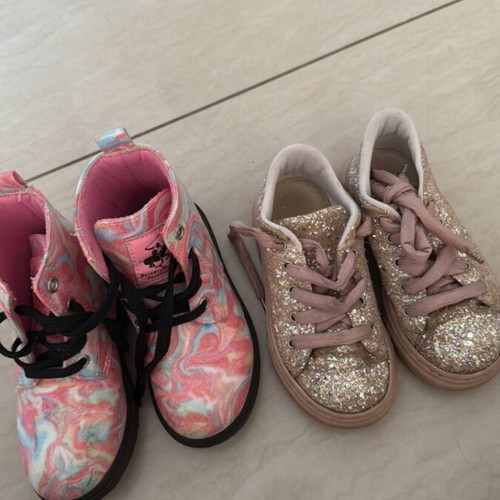 Girls' boots size 26 like new