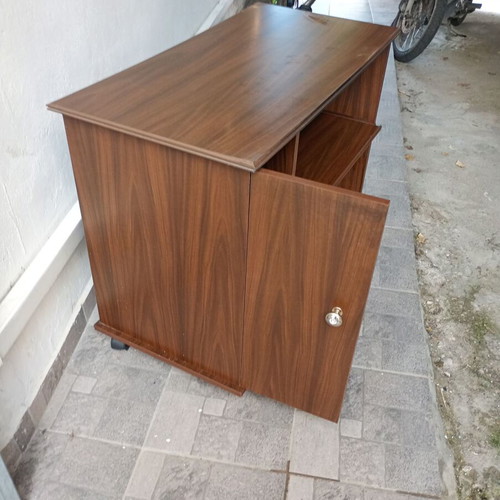 TV stand used with wheels