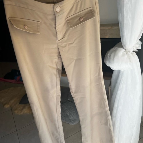 Toi&Moi beige bell-bottom pants used, Small