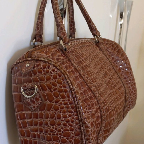 Handbag with croco pattern made of patent leather like new