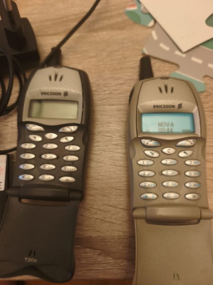 Ericsson T20s collectible phone pack, 2 pieces