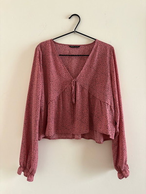 Pink crop blouse like new, Shein, size XL, pink