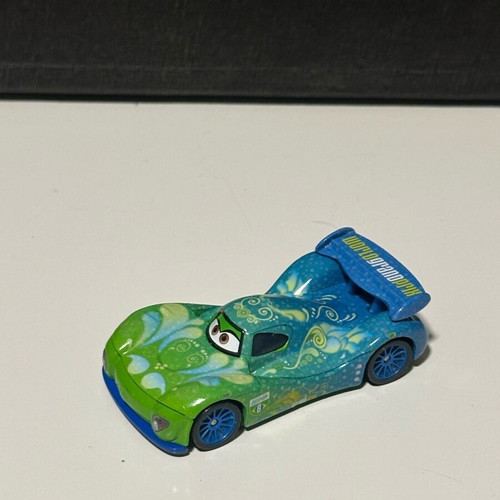 Disney Cars World Grand Prix metal car like new