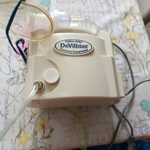 Devilbilss nebulizer oxygen mask like new