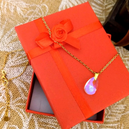 Handmade necklace with stainless steel chain and iridescent Austrian crystal