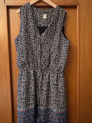 Gap dress medium like new, blue with elastic waist