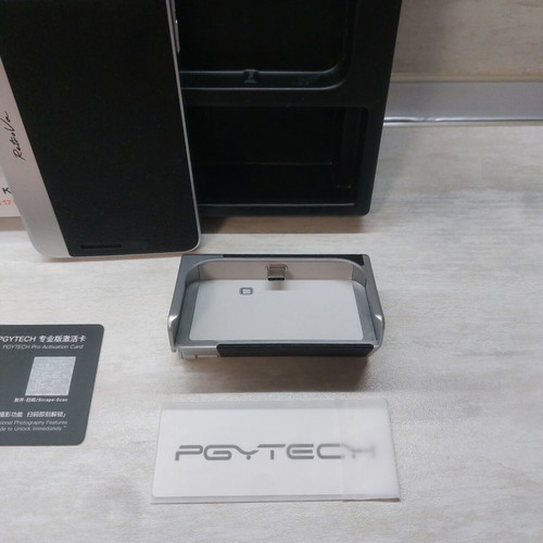 PGYTECH RetroVa Grip Kit for iPhone 17 Pro Max new, graphite black