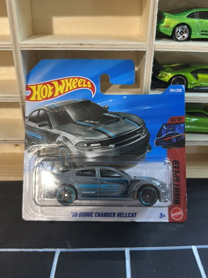 Hotwheels 2020 Dodge Charger Hellcat sealed, new