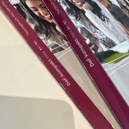 DaF kompakt neu A1-B1 coursebook and workbook used
