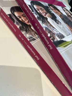 DaF kompakt neu A1-B1 coursebook and workbook used