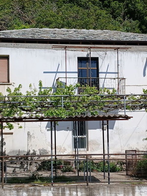 Μονοκατοικία στην Παναγιά Θάσου 213 τ.μ. με θέα, υπό ανακαίνιση