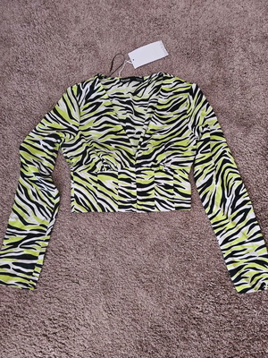 Crop top Bershka new, black and multicolor
