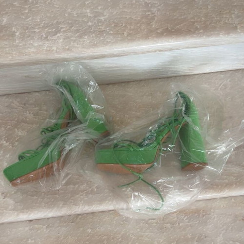 Stradivarius platform sandals new, green, size 39