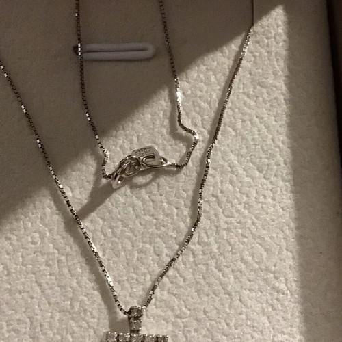 18K white gold chain with cross pendant, 21 cm