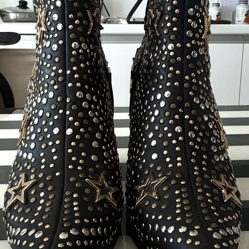 Jeffrey Campbell ankle boots like new, black, natural materials