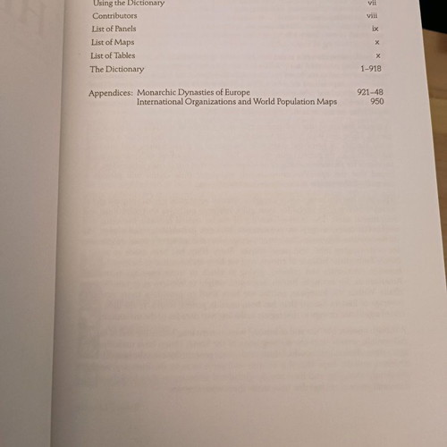 Chambers Dictionary of World History and Biographical Dictionary new
