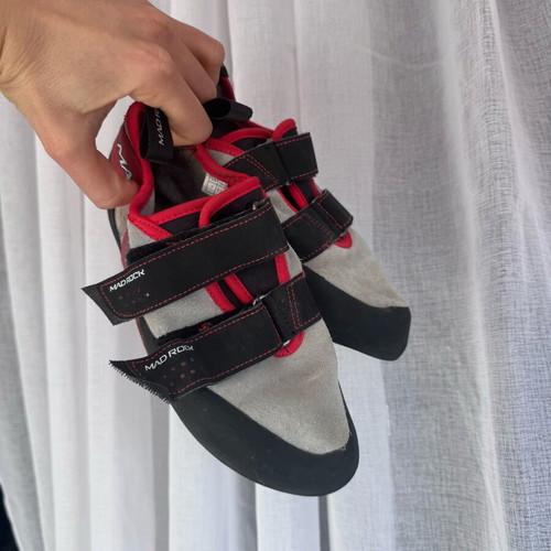 Madrock climbing shoes like new, size 39.5, women's/unisex