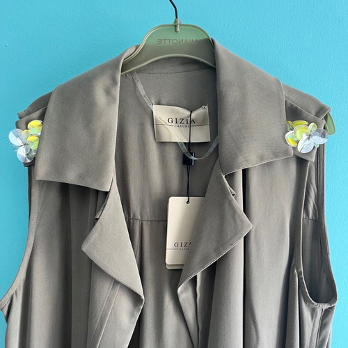 Gizia sleeveless trench coat new, khaki, size M